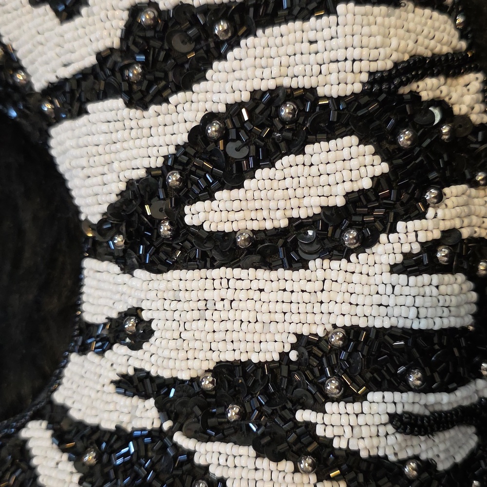 Made In India Black and White Beaded Handbag - Picture 2 of 5